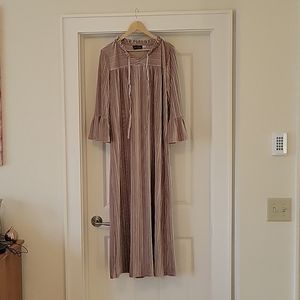 Bob Mackie Wearable Art lounge wear, size M